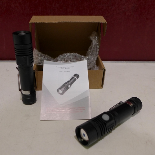 3158 - Two rechargeable telescopic flashlights