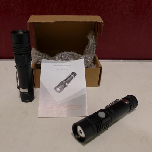 3159 - Two rechargeable telescopic flashlights