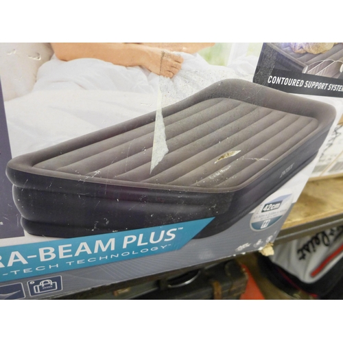 2080 - Intex Dora beam plus 2 double airbeds  (1.52m x 2.03m x 42cm)