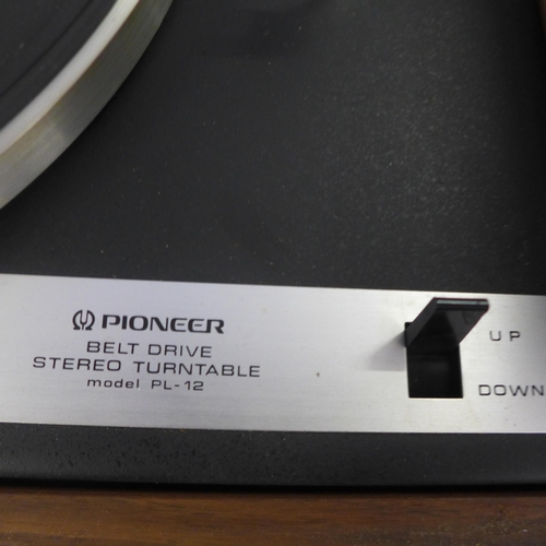 2214 - Pioneer turntable PL-12