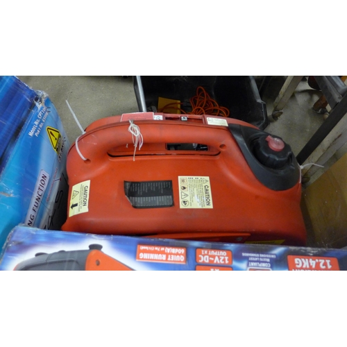 2290 - 2 Clarke inverter generators (MM3747/3758) - sold as scrap * this lot is subject to VAT