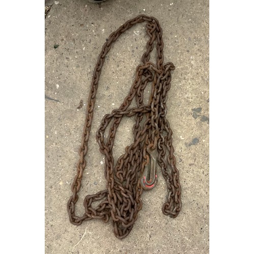 2102 - Approx. 14ft metal chain