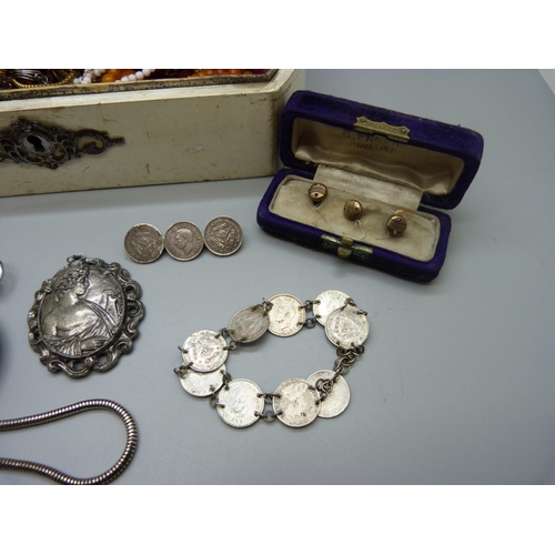 870 - Costume jewellery and pocket watches