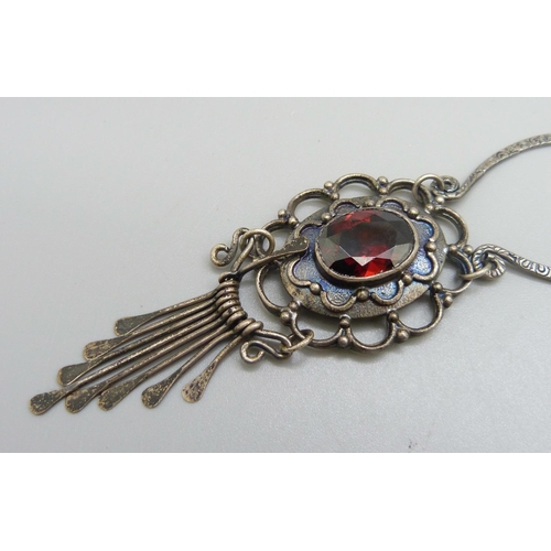 894 - A Scandinavian silver and garnet necklace