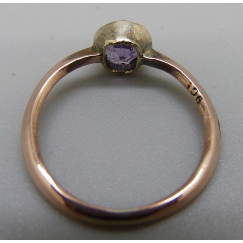 914 - A 9ct gold and amethyst ring, 1.9g, N, a/f