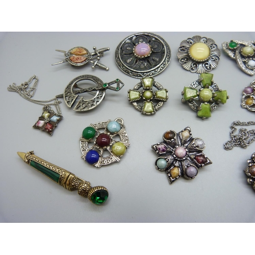 977 - Celtic brooches and pendants