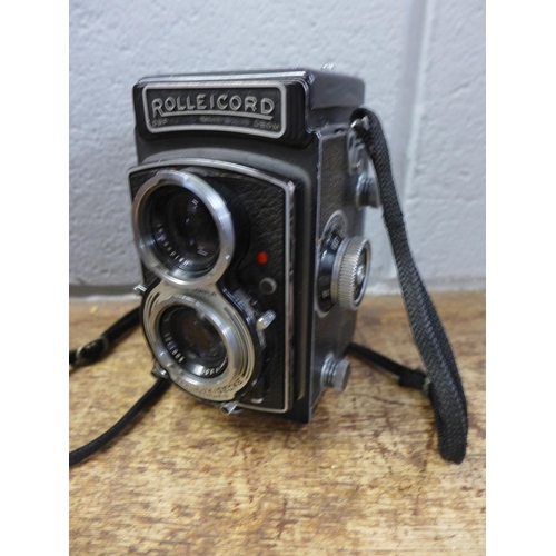 997 - A Pearson & Denham Loidis folding camera and a Rolleicord TLR camera