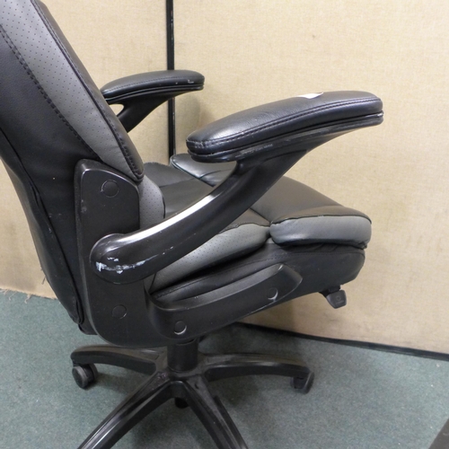 3244 - True Innovation Dormeo Managers Chair 2, original RRP £164.99 + VAT (262-138)  * This lot is subject... 