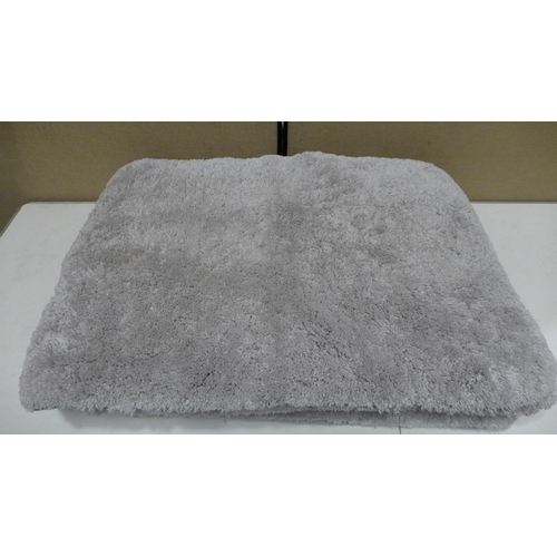 3265 - 5 Charisma Asst Bath Mats  24 x 36 and a Charisma Bath Runner  24 x60 (262-144-148,153)  * This lot ... 