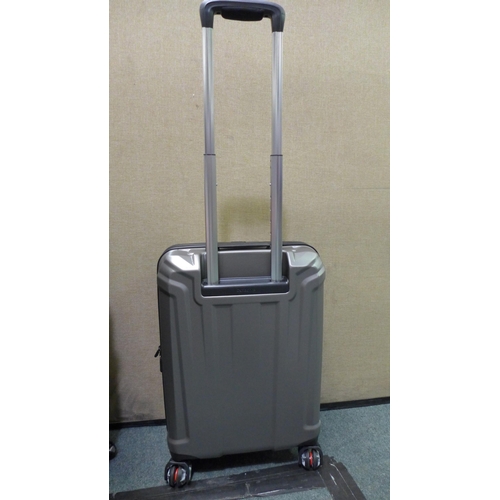 3304 - Samsonite Endure Hardside Silver Suitcase Set, original RRP £132.99 + VAT    (262-249)  * This lot i... 