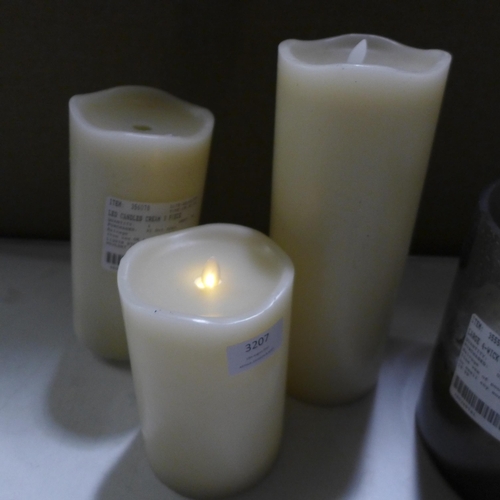 3207 - Large 4-Wick Candle and LED Cream Candles with moving flame (262-662,664)  * This lot is subject to ... 