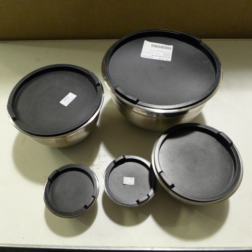 3213 - Ks Mixing Bowl 5Pc Set with lids (262-680)  * This lot is subject to vat