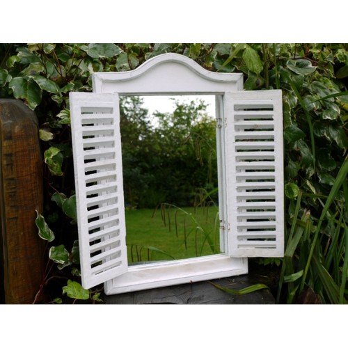 1411 - A rustic style mirror with louvre doors, H 60cms (304216)   #