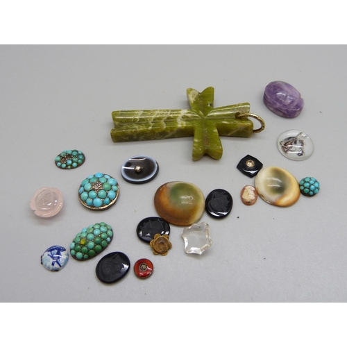 1040 - An agate cross and assorted unmounted plaques, etc.