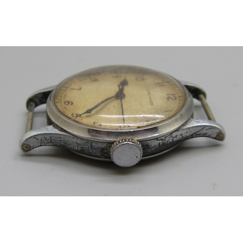 1054 - A military issue Longines wristwatch, marked 6B/159, A8196, 31mm case