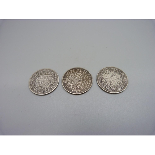 1080 - Three Victorian silver half-crowns, 41.5g