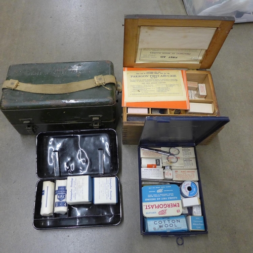 1147 - Four vintage medical kits