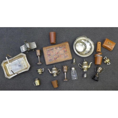 728 - A collection of leather items including a jewellery case with horse decoration, etc., and a collecti... 