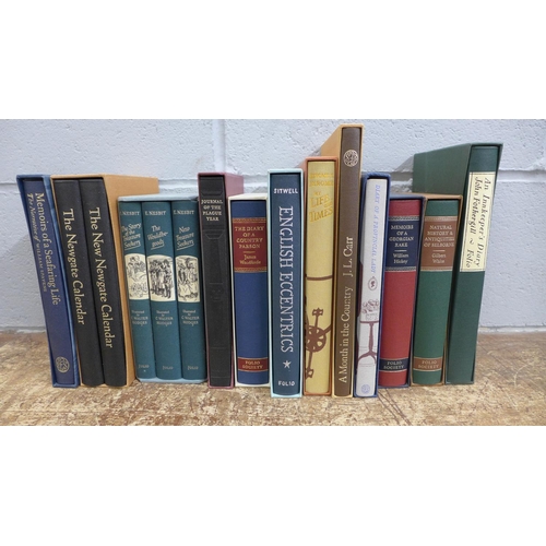 762 - A collection of Folio Society books in slip cases