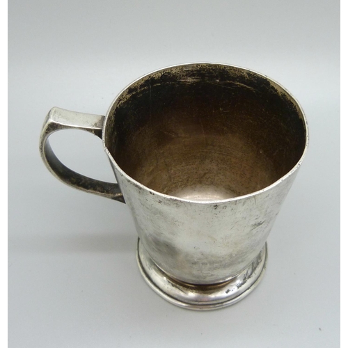 811 - A silver christening mug with fishing scene, London 1956, 106g