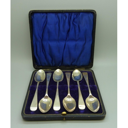 813 - Six silver spoons, 116g