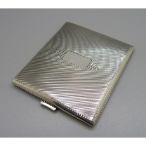 824 - A silver cigarette case, 130g, 81mm x 93mm