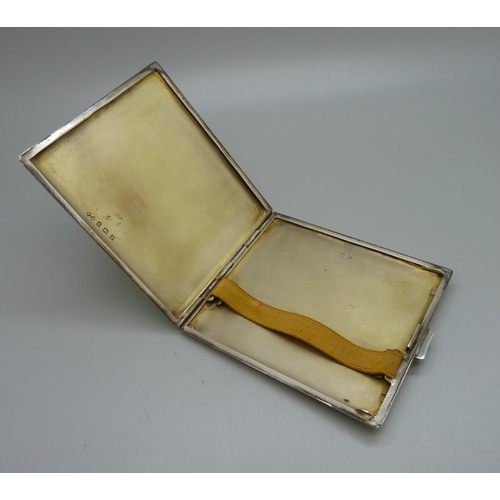 824 - A silver cigarette case, 130g, 81mm x 93mm