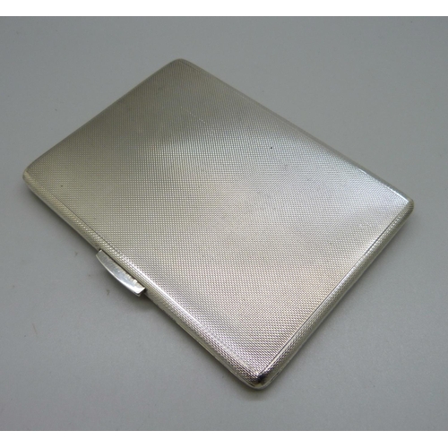 826 - A silver cigarette case, 174g, 82mm x 112mm