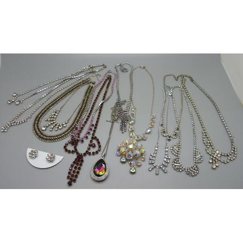 886 - A collection of vintage rhinestone/diamante necklaces, etc.