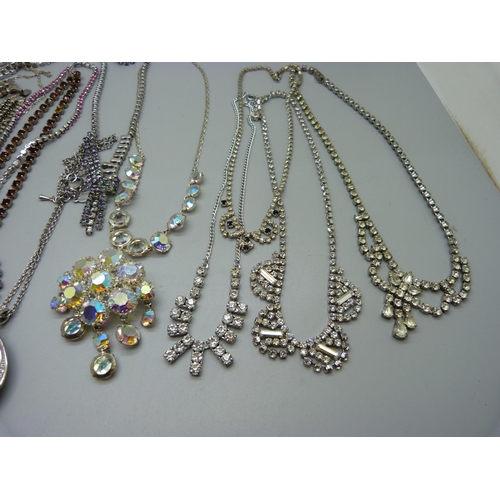 886 - A collection of vintage rhinestone/diamante necklaces, etc.