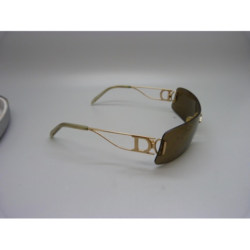 917 - A pair of Christian Dior sunglasses