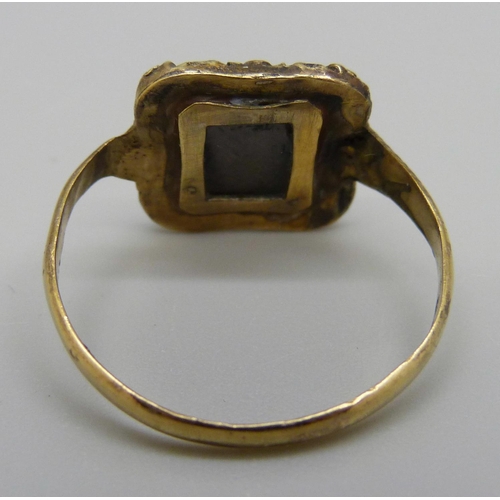 938 - A Victorian 9ct gold ring, worn Birmingham hallmark, 3.7g, R