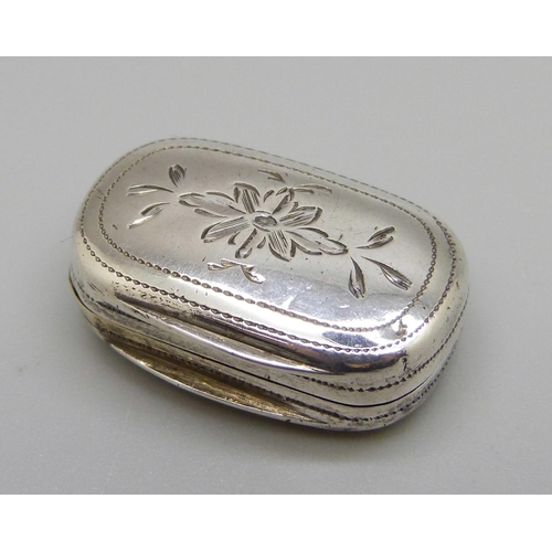 942 - A George III silver vinaigrette, Birmingham 1818, Simpson & Son, 25mm