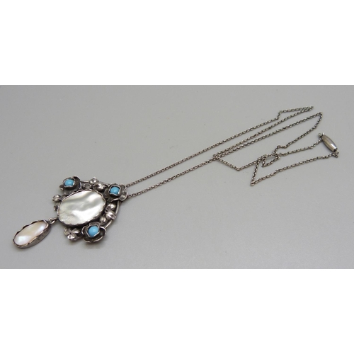 989 - An Arts and Crafts silver, turquoise and mother of pearl necklace