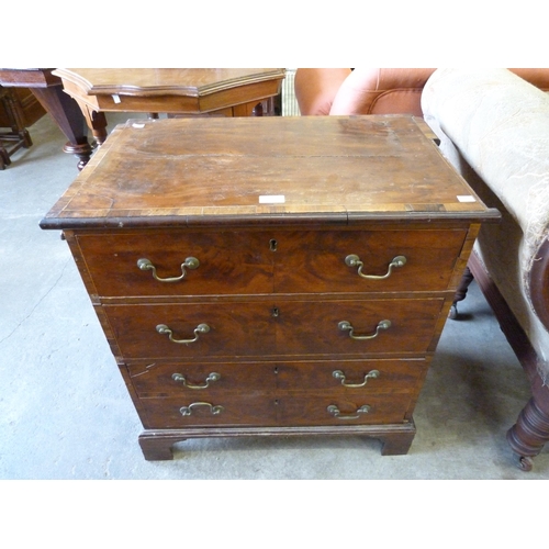 154 - A George III mahogany bachelors chest of drawers, a/f