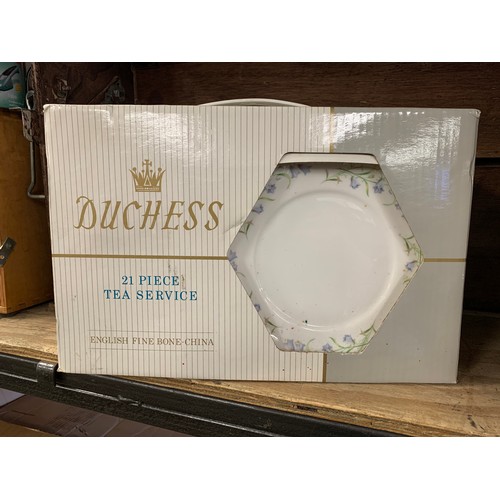 2085 - Duchess boxed, unused bone china 21 pc tea service