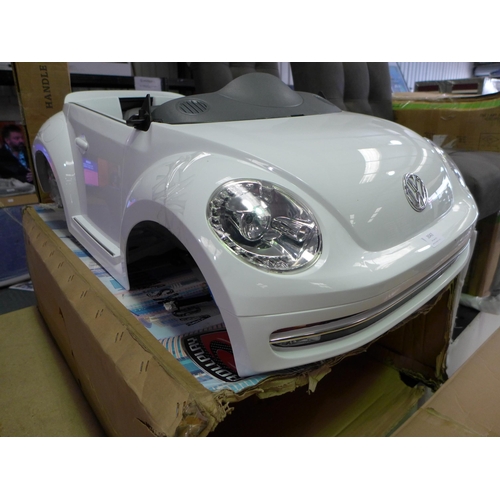 3043 - Rollplay 6V Ride-On White VW Beetle, original RRP £99.91 + VAT(263Z-21)   * This lot is subject to v... 