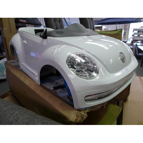 3043 - Rollplay 6V Ride-On White VW Beetle, original RRP £99.91 + VAT(263Z-21)   * This lot is subject to v... 