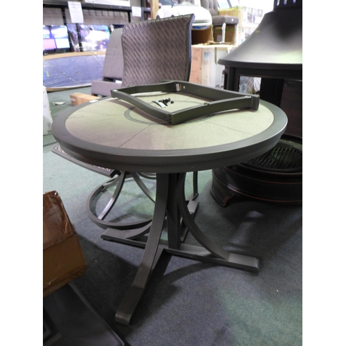 3098 - Sunvilla Murray Bistro Table & One Chair                 (263Z-49)   * This lot is subject to vat