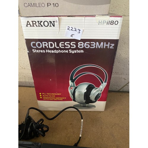 2223e - Arkon cordless stereo headphone system (803MHZ) and Toshiba Camileo PIO camcorder