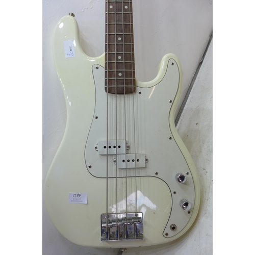 2189 - Wesley electric bass guitar