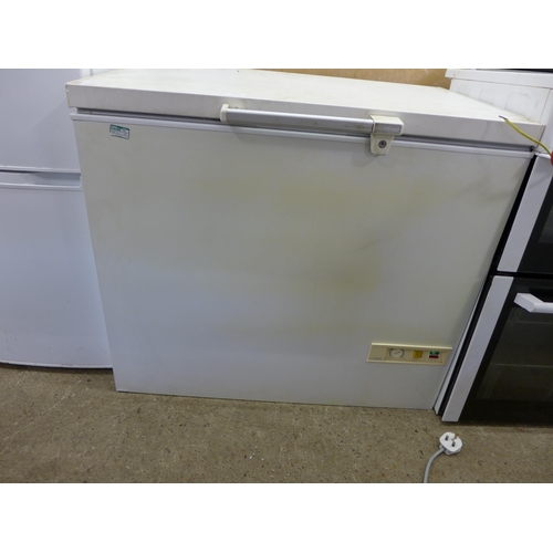 2252 - Vestfrost double chest freezer