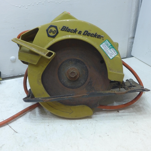2031 - Black & Decker and Bosch circular saws plus drill