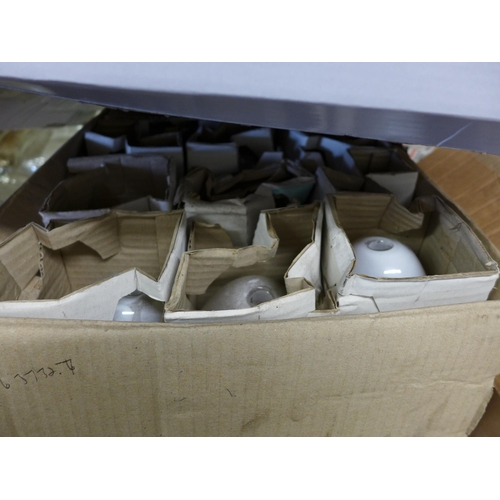 2070 - Job lot of electricals including modern chandelier and mixed lights plus bulbs, and three LEDvance c... 
