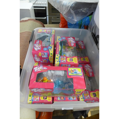 2129 - Fifteen boxed Children's Zippeeez toys
