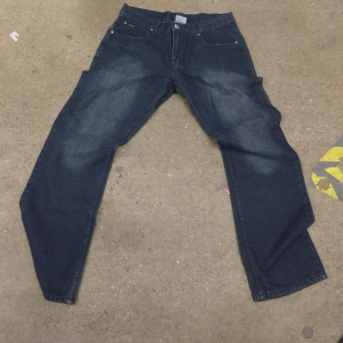 2145 - Approx 25 pairs of mixed fashion and designer jeans