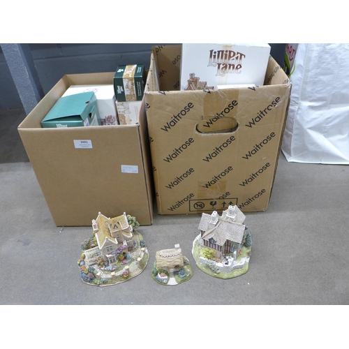 1021 - Twenty-two Lilliput Lane models, boxed **PLEASE NOTE THIS LOT IS NOT ELIGIBLE FOR POSTING AND PACKIN... 