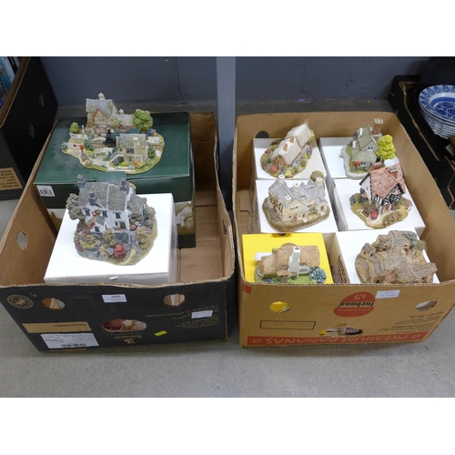 1026 - Eight Lilliput Lane models, including Full Steam Ahead, boxed **PLEASE NOTE THIS LOT IS NOT ELIGIBLE... 