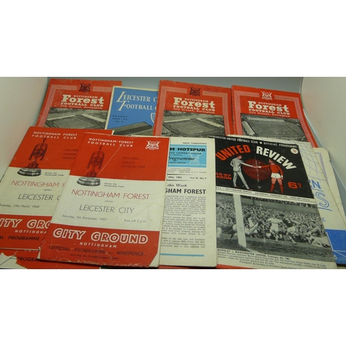 610 - Football memorabilia:- Nottingham Forest home and away programmes from the 1950's and 1960's, 22 pro... 