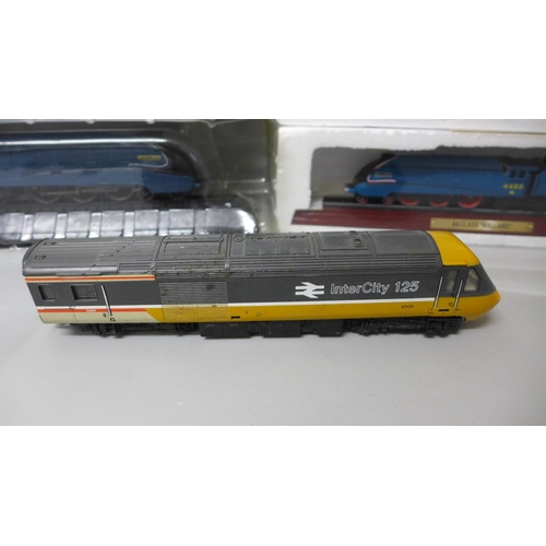 679 - A Hornby Inter-City 125 locomotive and five model locomotives and tenders, boxed